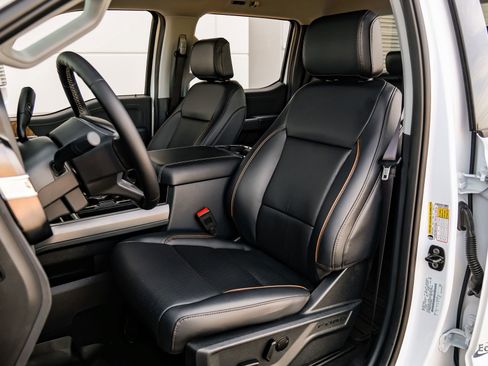 Used 2026 Ford F450 Lariat w/ FX4 Off-Road Package image 44