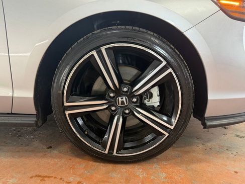 Used 2024 Honda Accord Sport image 8
