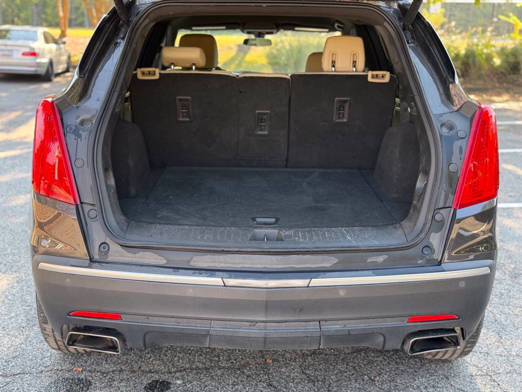 Used 2017 Cadillac XT5 FWD image 19