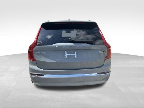 Used 2024 Volvo XC90 B6 Ultimate w/ Protection Package Premier image 4