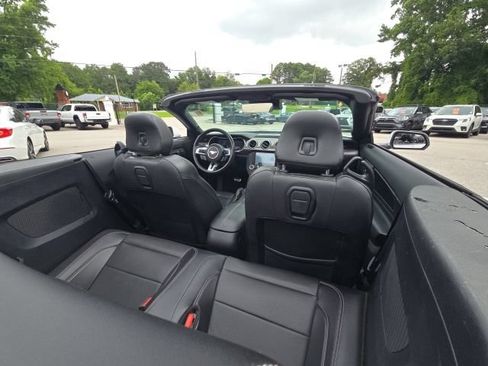 Used 2021 Ford Mustang GT Premium w/ Equipment Group 401A RWD image 14