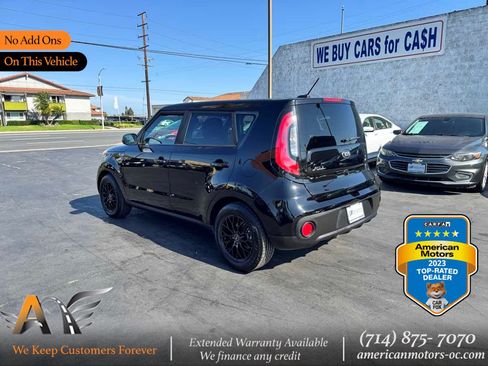 Used 2019 Kia Soul FWD image 1