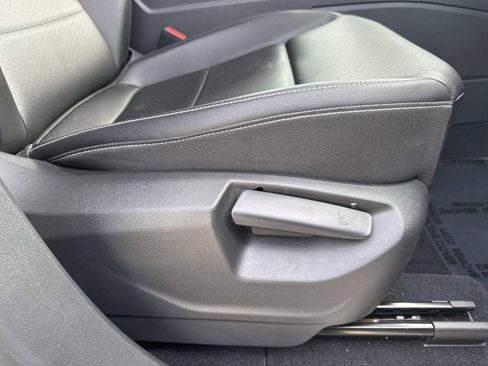 Used 2023 Volkswagen Atlas SE w/ Black Wheel Package image 13