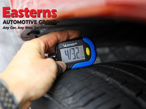 Used 2023 Jeep Compass Limited image 28