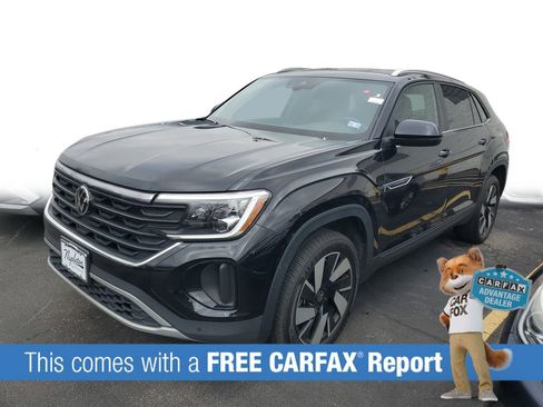 Used 2025 Volkswagen Atlas Cross Sport SE FWD image 3