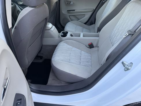 Used 2015 Chevrolet Volt w/ Enhanced Safety Package 1 image 9