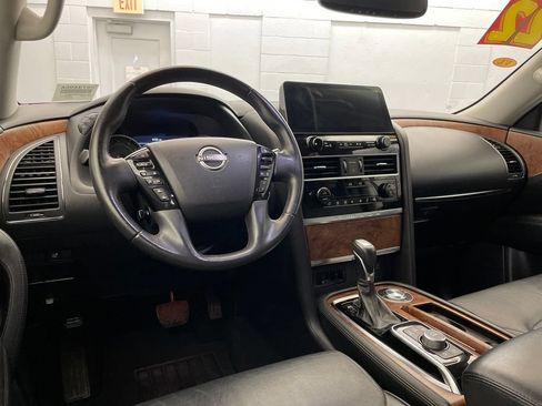 Used 2022 Nissan Armada SL w/ Captain's Chairs Package RWD image 12