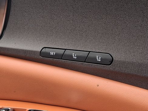 New 2026 Kia Carnival EX FWD image 11