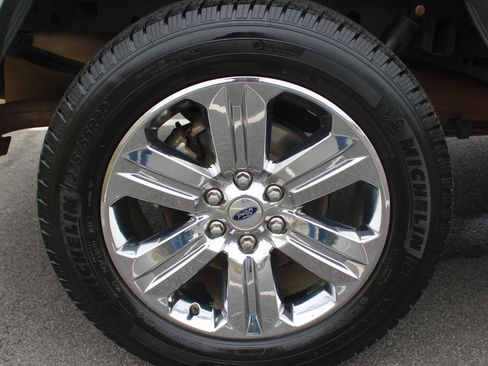 Used 2020 Ford F150 Lariat image 21