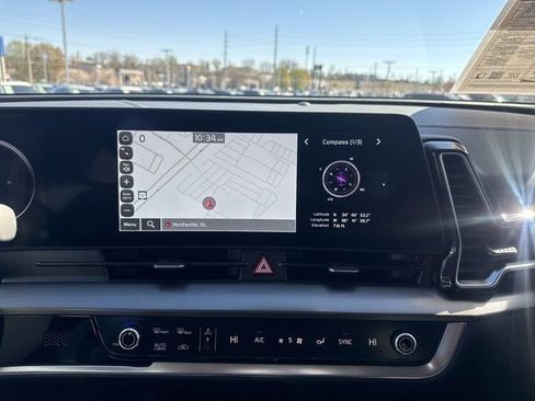 Used 2024 Kia Sportage SX image 16