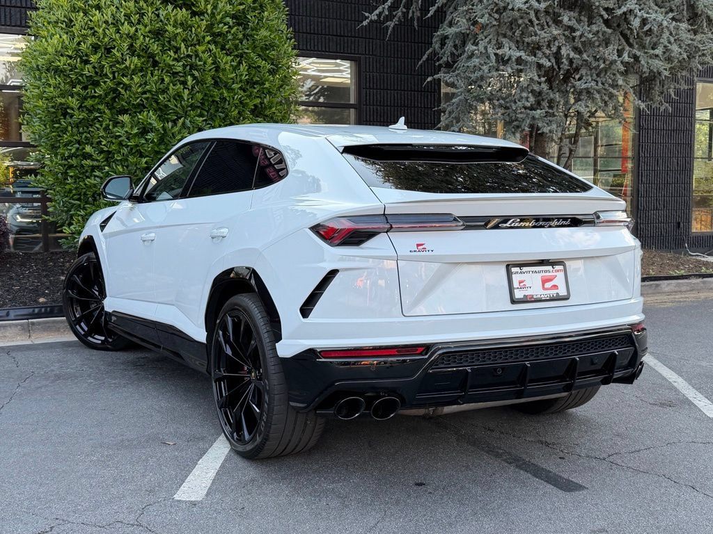Used 2021 Lamborghini Urus AWD/4WD image 19