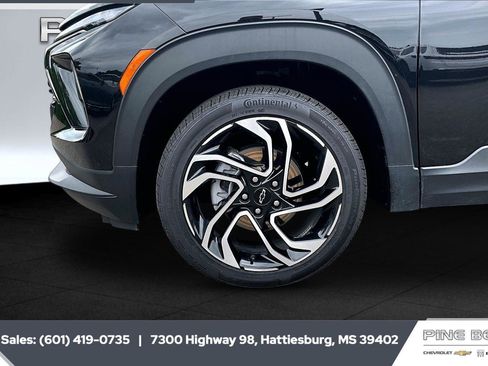 Used 2025 Chevrolet TrailBlazer RS w/ Driver Confidence Package AWD/4WD image 7