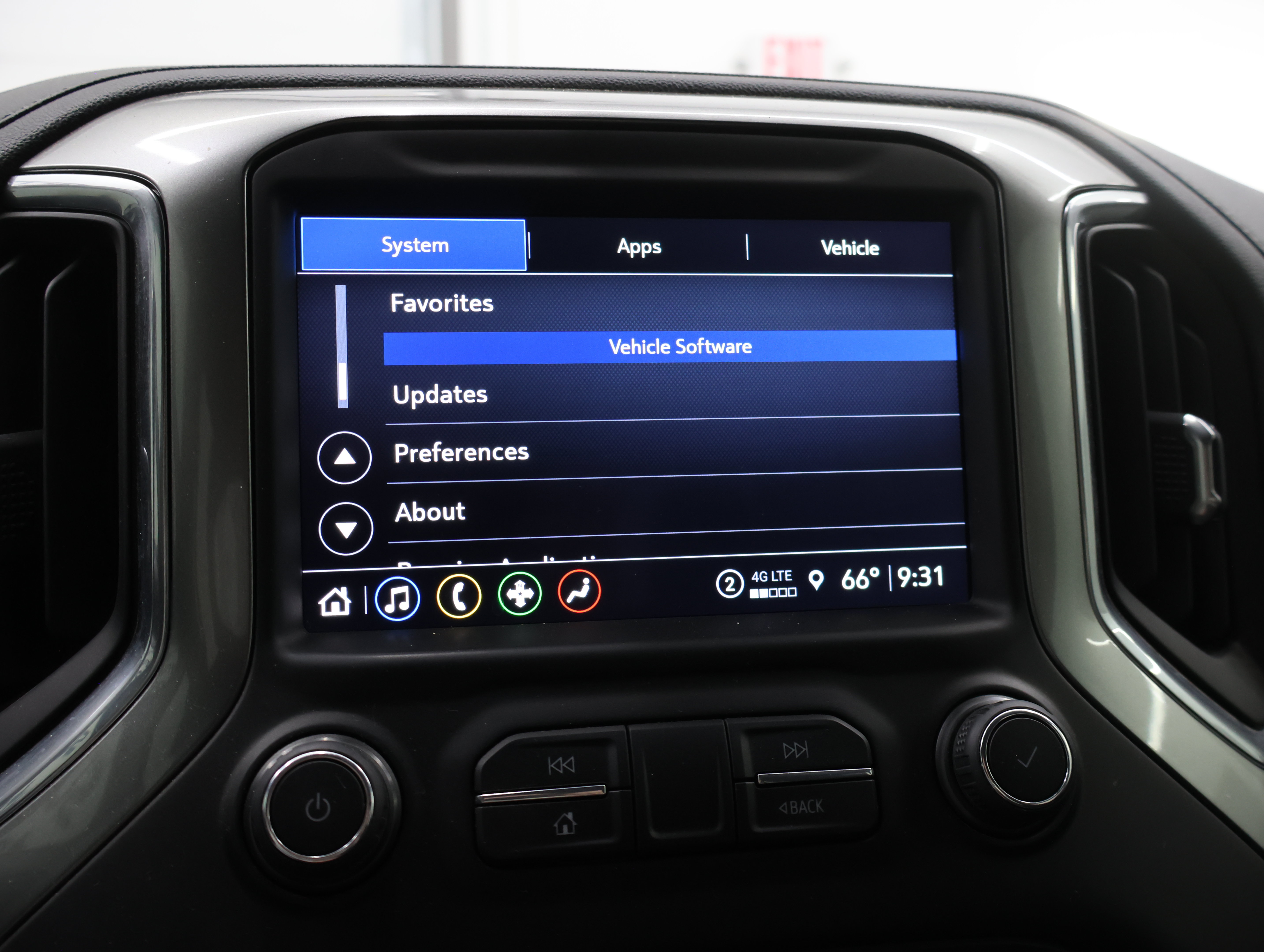 Used 2021 Chevrolet Silverado 2500 LT w/ Midnight Edition AWD/4WD image 56