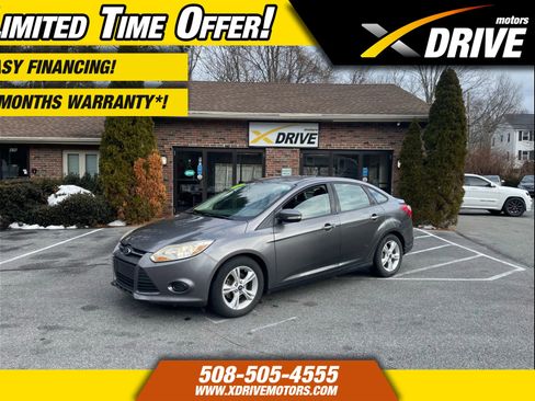 Used 2014 Ford Focus SE image 1