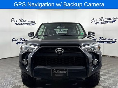 Used 2016 Toyota 4Runner SR5 Premium image 3