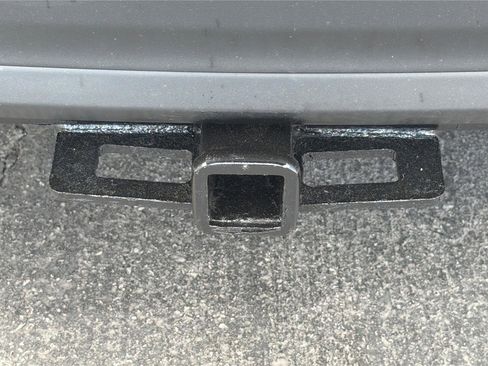 Used 2019 Toyota Highlander SE AWD/4WD image 24