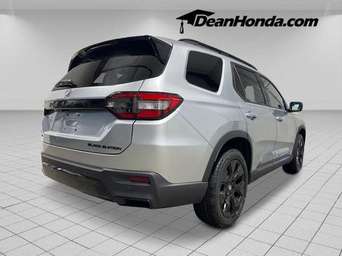 New 2026 Honda Pilot Black Edition image 5