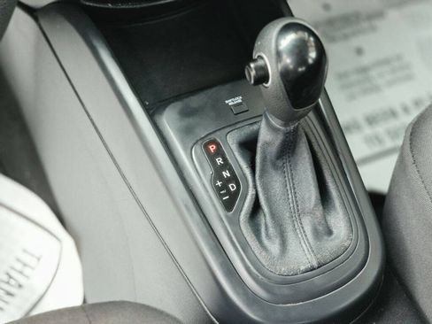 Used 2013 Kia Soul FWD image 9