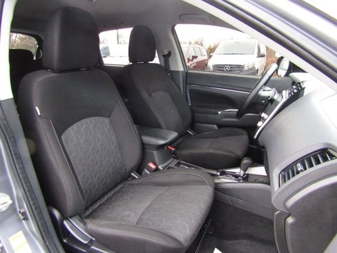 Used 2020 Mitsubishi Outlander Sport SE image 27