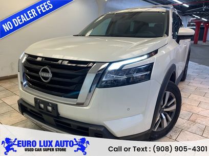 Used 2024 Nissan Pathfinder SL