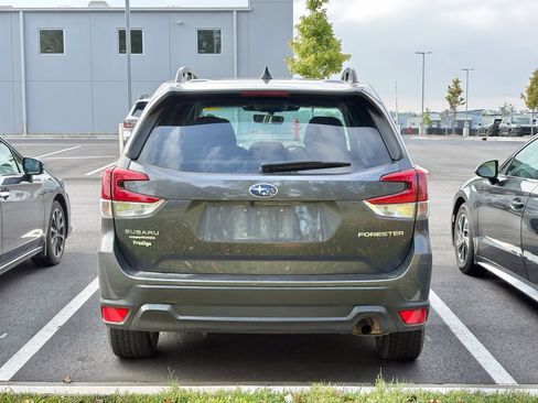 Used 2023 Subaru Forester Premium AWD/4WD image 5