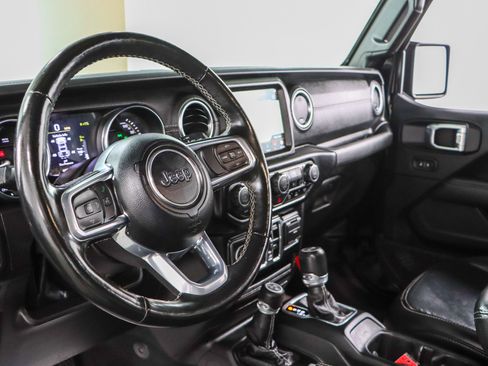 Used 2021 Jeep Wrangler Unlimited Sahara w/ Cold Weather Group image 23