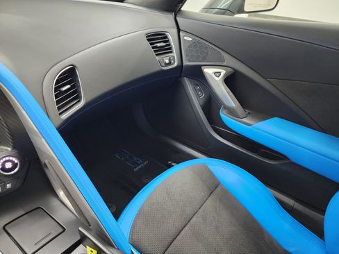 Used 2017 Chevrolet Corvette Grand Sport RWD image 11