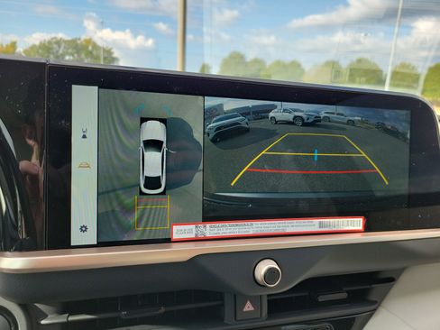 New 2026 Toyota Crown Limited w/ Advanced Technology Package image 21