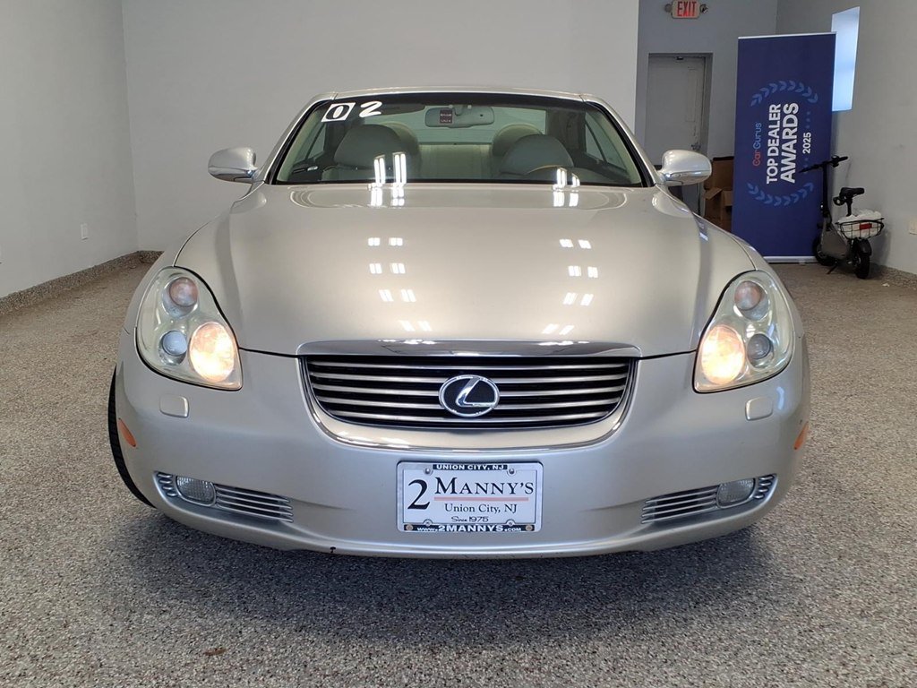 Used 2002 Lexus SC 430 Convertible RWD image 2