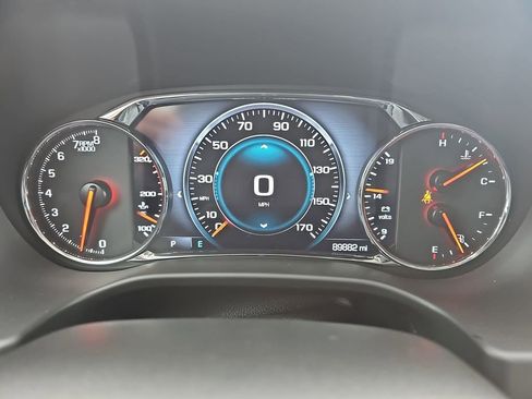 Used 2018 GMC Acadia Denali w/ Technology Package AWD/4WD image 19