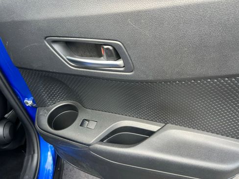 Used 2020 Toyota C-HR LE image 44