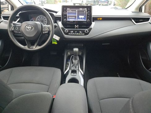 Used 2021 Toyota Corolla LE image 16