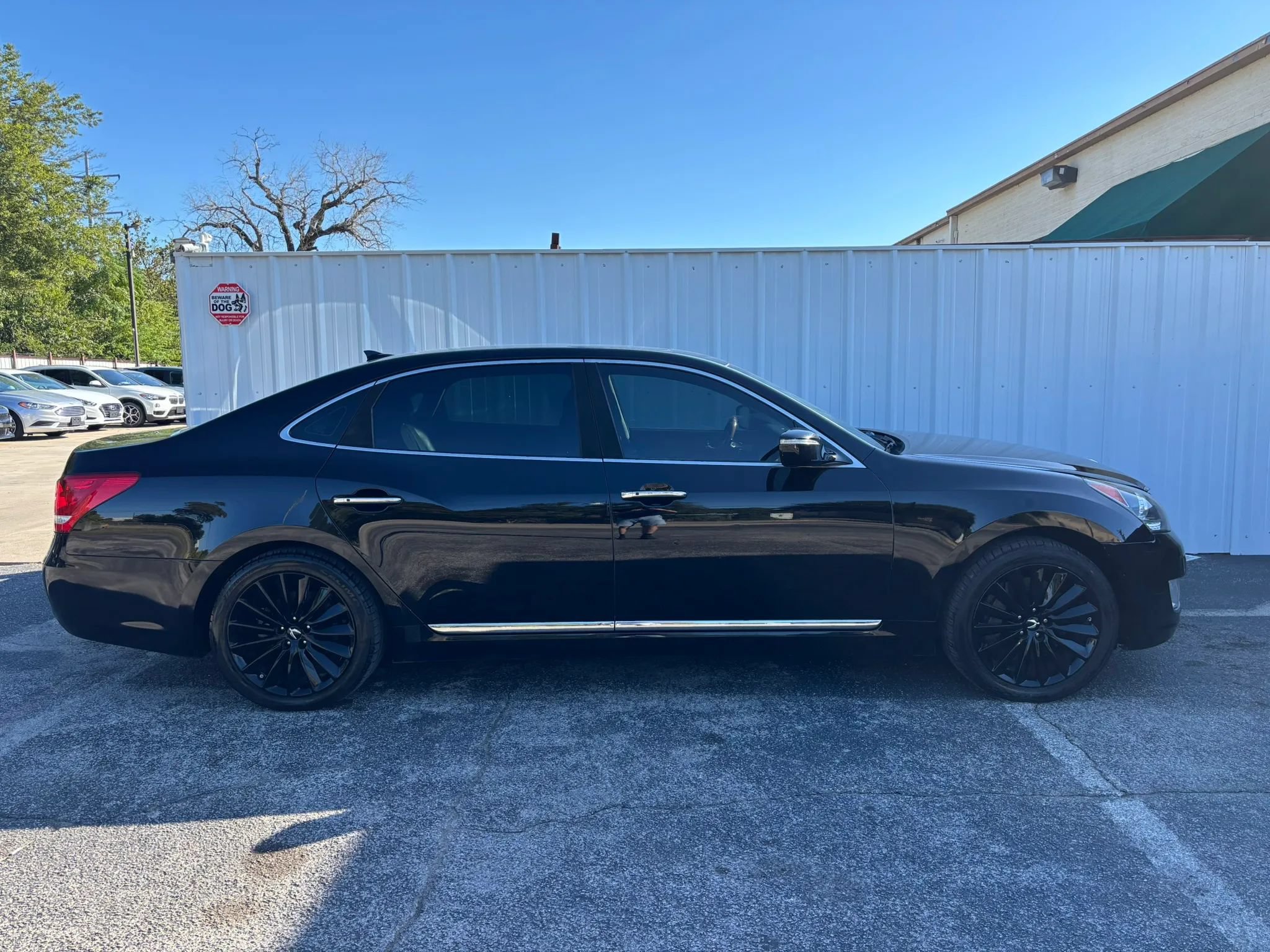 Used 2014 Hyundai Equus Signature RWD image 7