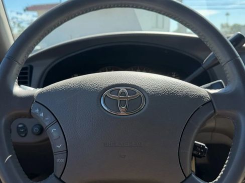 Used 2006 Toyota Sequoia Limited image 22