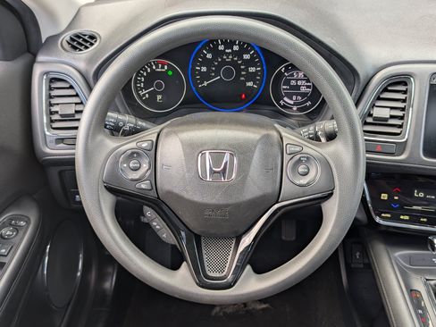 Used 2018 Honda HR-V EX image 24