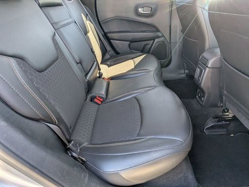 Used 2019 Jeep Compass Latitude w/ Popular Equipment Group image 18