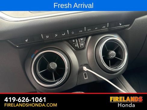 Used 2020 Chevrolet Blazer LT FWD image 16
