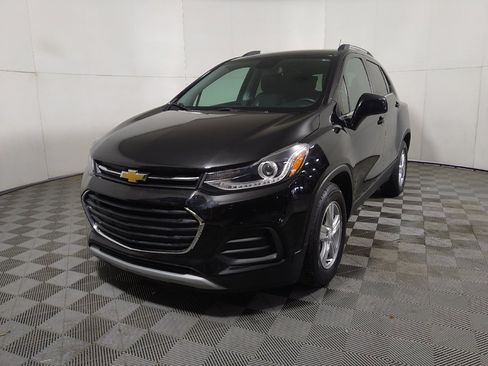 Used 2020 Chevrolet Trax LT w/ LT Convenience Package FWD image 15