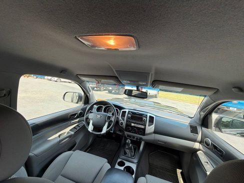 Used 2012 Toyota Tacoma 4x4 Double Cab w/ TRD Sport Pkg image 10