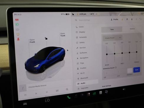 Used 2023 Tesla Model 3 Standard Range RWD image 37
