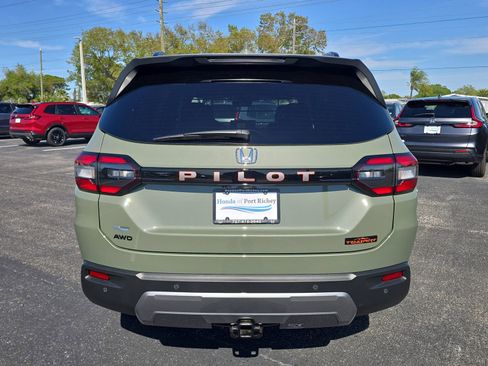 New 2026 Honda Pilot TrailSport image 5