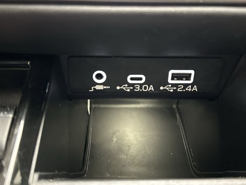 Used 2024 Subaru Outback Premium AWD/4WD image 38