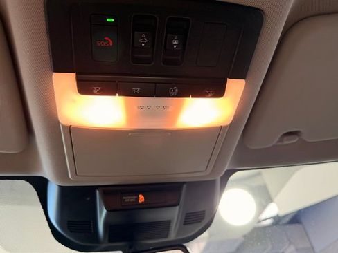 Used 2021 Nissan Rogue SL w/ Premium Package AWD/4WD image 24