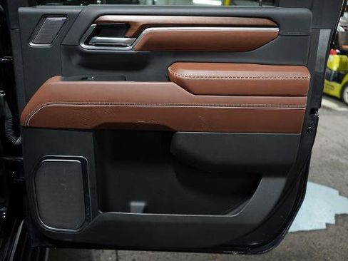 Used 2025 GMC Sierra 2500 Denali Ultimate w/ LPO, GMC Protection Package AWD/4WD image 31