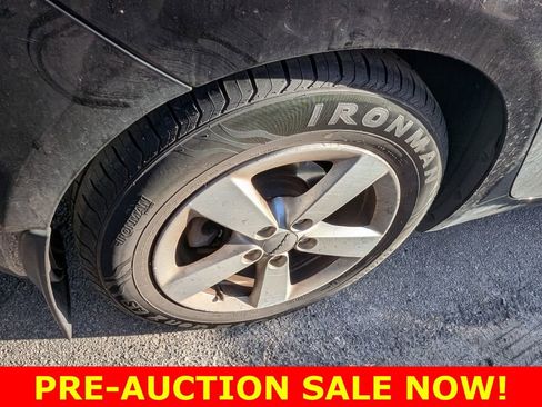 Used 2015 Dodge Dart SXT image 12