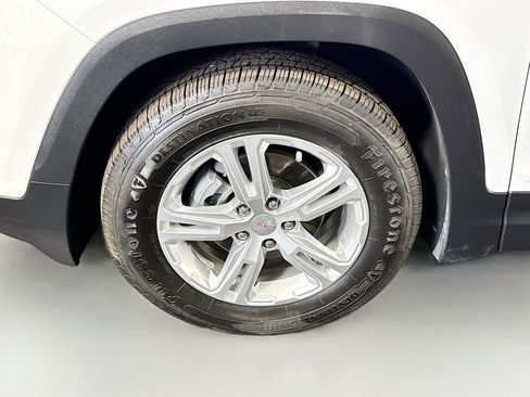 Used 2022 GMC Terrain SLE FWD image 38