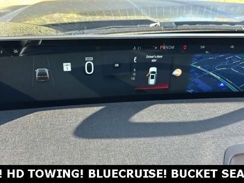 New 2025 Ford Expedition Active image 10