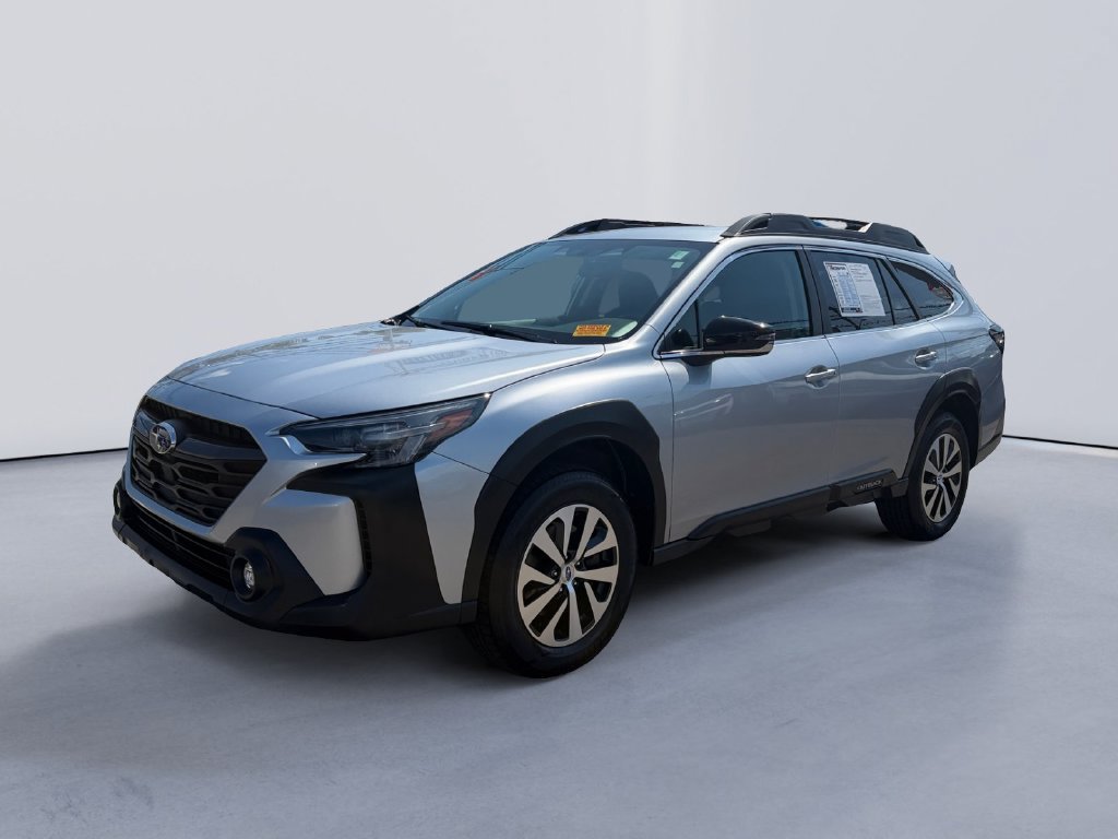 Used 2025 Subaru Outback Premium AWD/4WD image 7