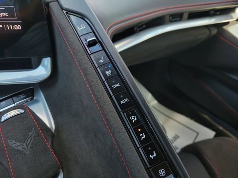 Certified 2023 Chevrolet Corvette Stingray Premium Conv w/ Z51 Performance Package RWD image 22