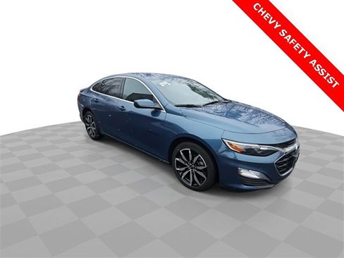 Certified 2025 Chevrolet Malibu RS image 2